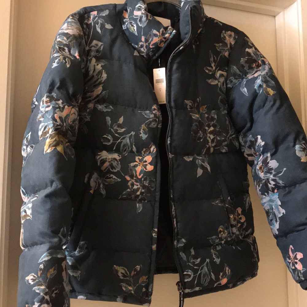 Floral puffer coat NWT